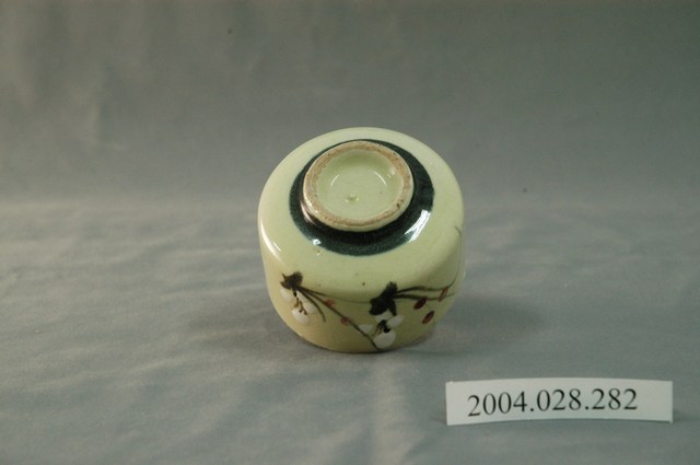 日式花紋小瓷杯 (共3張)