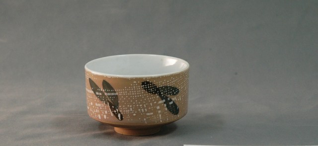 新埔鎮長黃阿龍贈教師節紀念小瓷杯 (共2張)