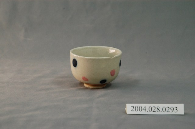 日式花紋小瓷杯 (共3張)