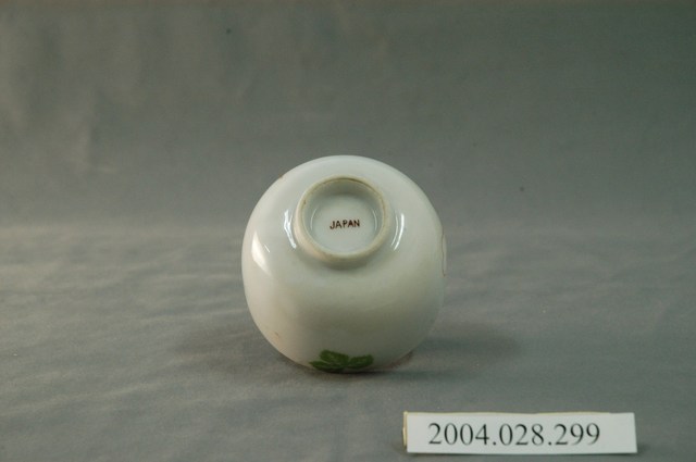 日式花紋小瓷杯 (共3張)