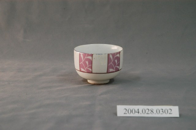 日式花紋小瓷杯 (共3張)