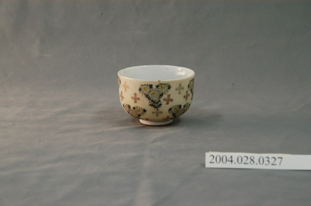 花紋小瓷杯 (共3張)