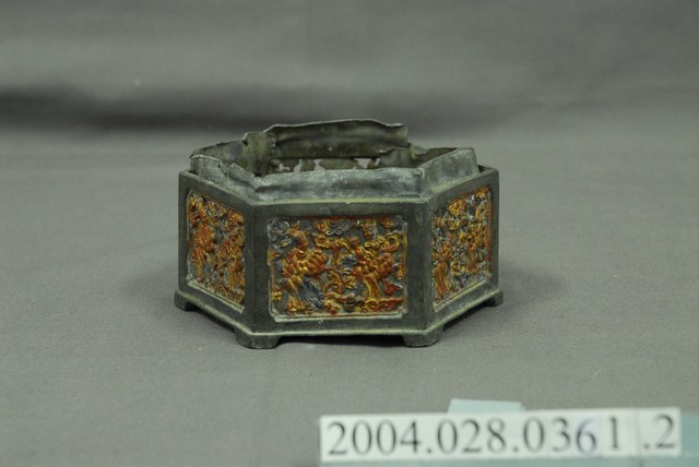 六角花窗錫製粉盒盒身 (共4張)