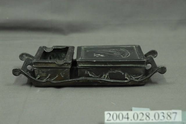 菸灰缸三件一組 (共3張)