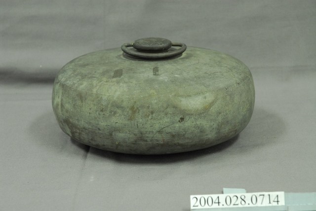 黃銅製暖水壺 (共1張)