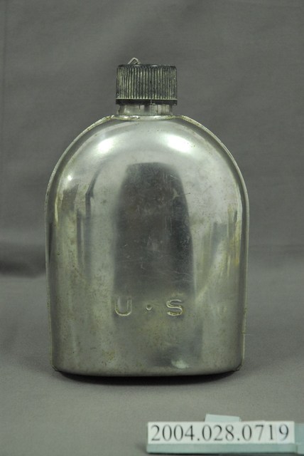 軍用水壺 (共3張)