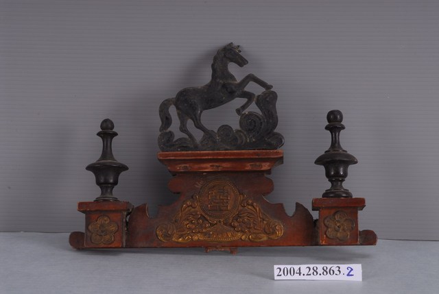 頂蓋馬頭裝飾 (共2張)