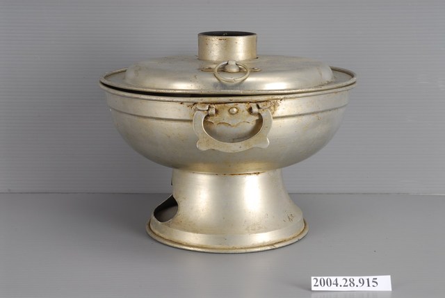 鋁製炭燒火鍋 (共2張)