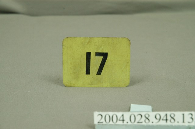 17與18數字日期牌 (共2張)