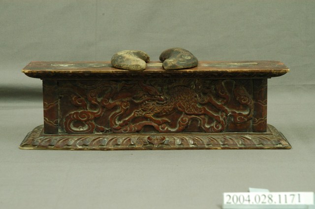 木製薦盒及一對木筊 (共2張)