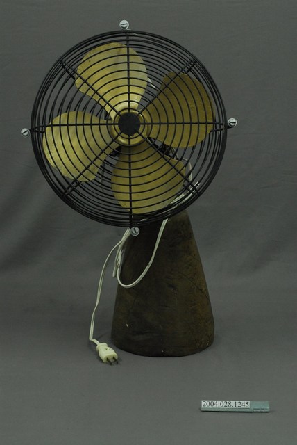 黑漆壁掛式電風扇 (共3張)