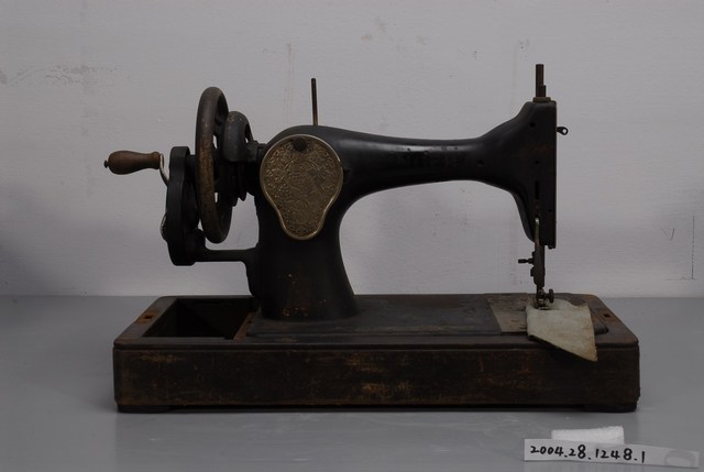 手搖式縫紉車主體 (共5張)