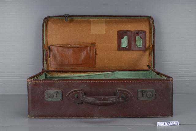 手提式皮革行李箱 (共7張)