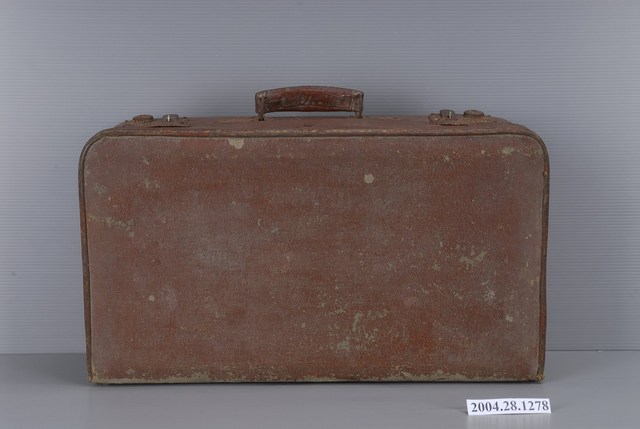 手提式皮革行李箱 (共4張)