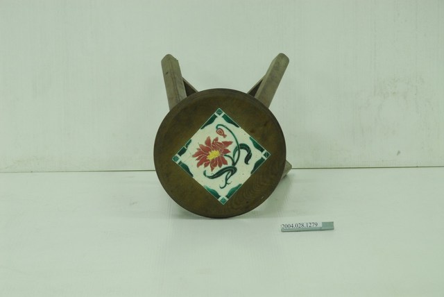 花磚圓凳 (共3張)