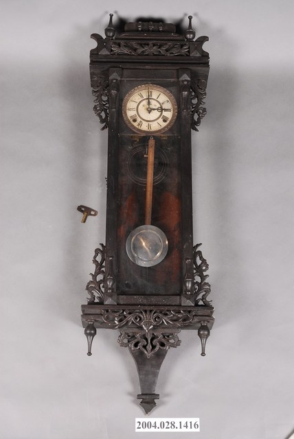 木質掛鐘 (共1張)