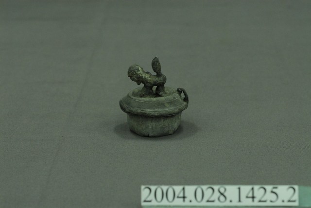 獅鈕鳳銜嘴錫壺壺蓋 (共16張)