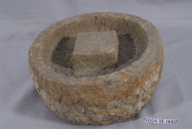 圓形石桌腳墊 (共3張)