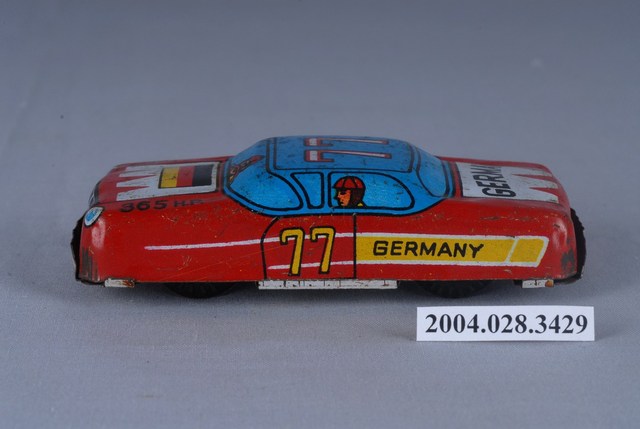 紅色77號車 (共3張)