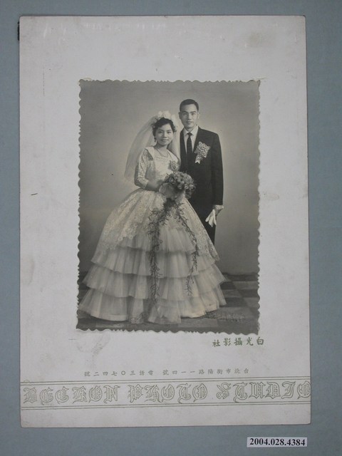 白光攝影社拍攝結婚照 (共2張)