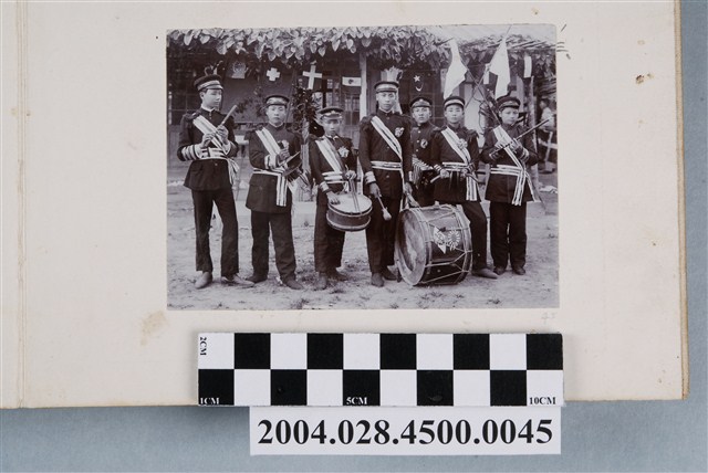 樂隊合照 (共2張)