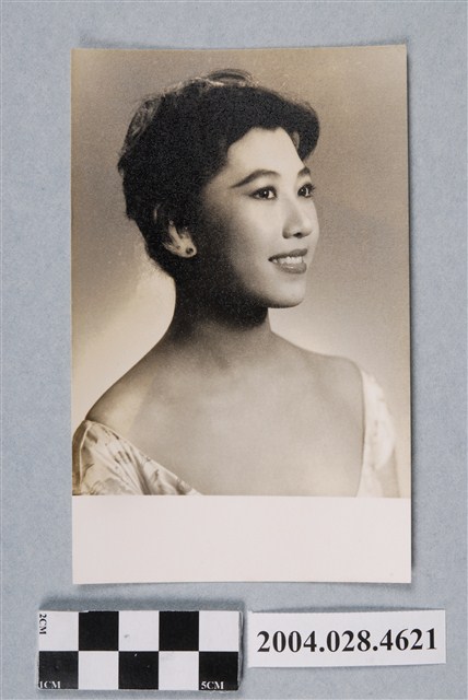 范麗照片 (共2張)