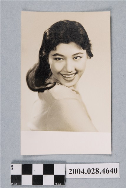 范麗照片 (共2張)