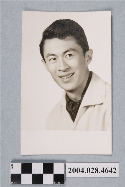 陳厚照片 (共2張)