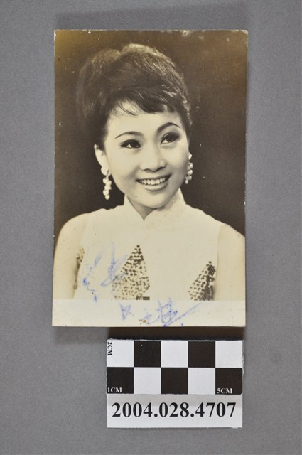 張琪照片 (共2張)