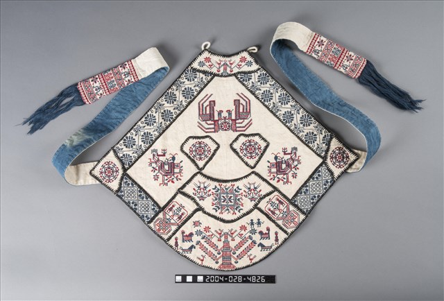 白棉質十字繡肚兜 (共5張)