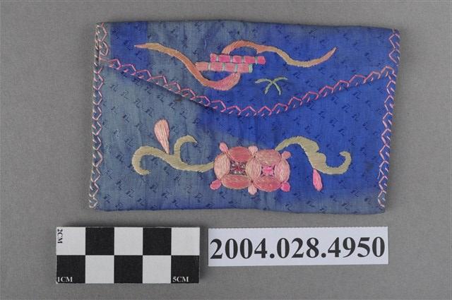 客家藍底緞面繡荷包 (共7張)