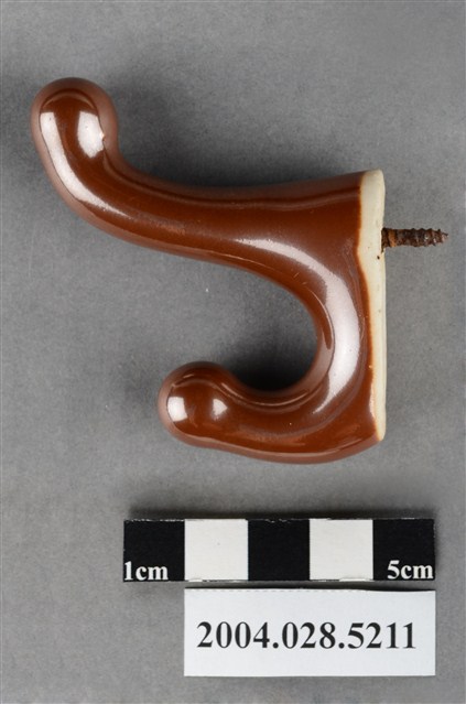 褐釉陶瓷掛鉤 (共4張)