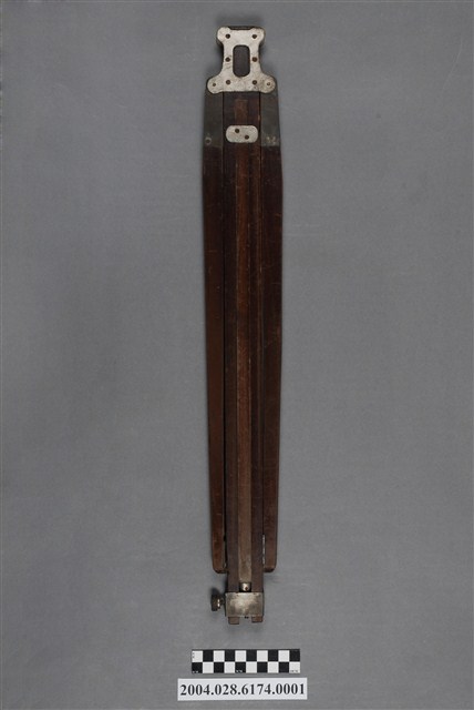 室外用相機伸縮腿三腳架 (共4張)