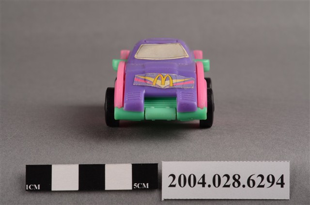 麥當勞大鳥姐姐變幻車隊玩具 (共11張)