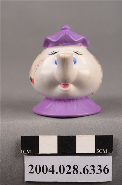 麥當勞茶煲太太玩具 (共9張)