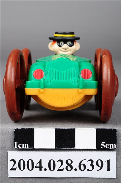 麥當勞漢堡神偷反斗跑車玩具 (共9張)