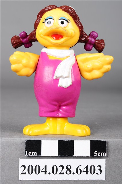 麥當勞大鳥姐姐玩具 (共9張)