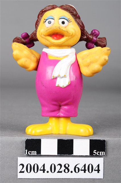 麥當勞大鳥姐姐玩具 (共9張)