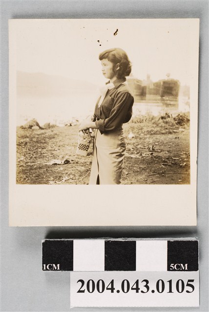 女子獨照 (共2張)