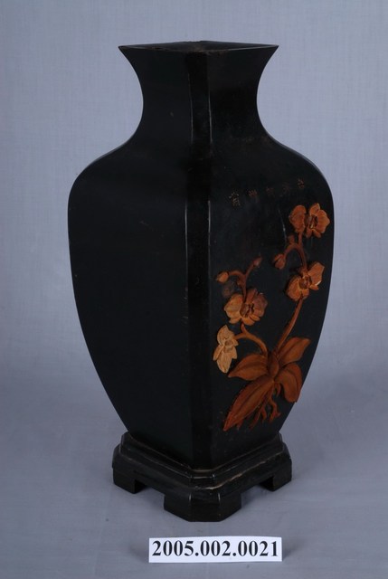 蝴蝶蘭漆器花瓶 (共11張)