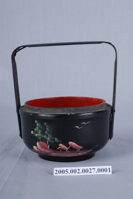 黑地山水紋檳榔漆籃主體 (共1張)