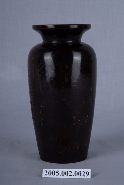 山地原住民漆器小花瓶 (共4張)