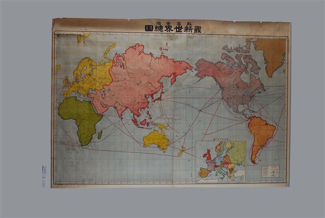 東京教育用品研究會〈教室常備最新世界總圖〉 (共2張)