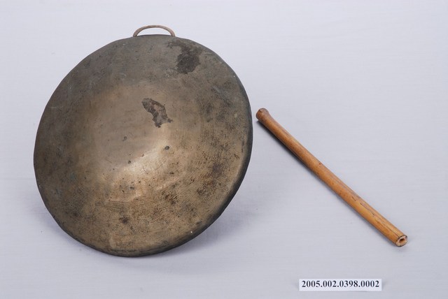 銅製鑼1組 (共1張)