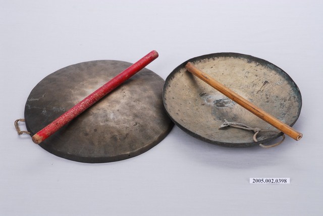 銅製鑼2組 (共1張)