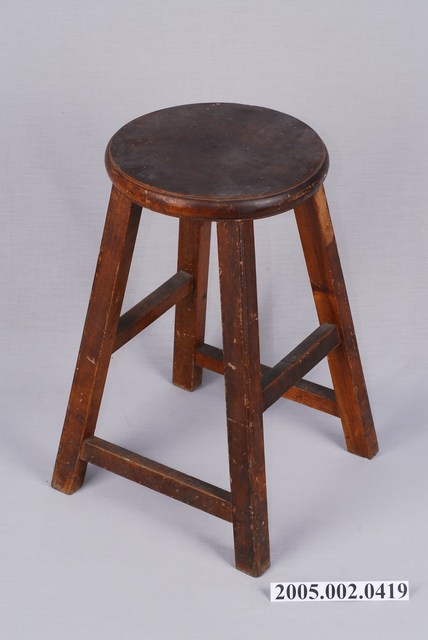 木製圓型高腳板凳 (共3張)