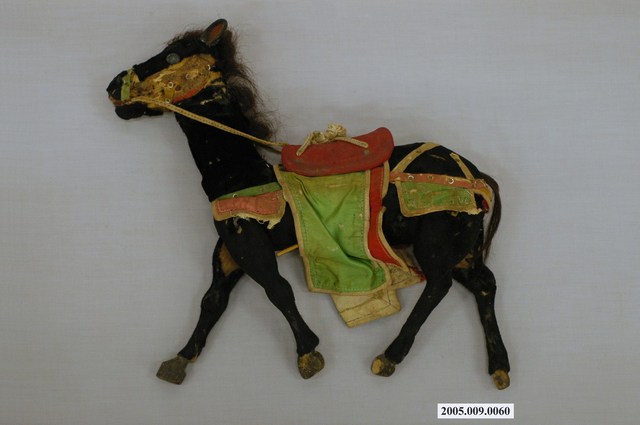 布袋戲動物道具馬 (共2張)