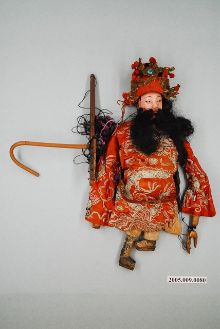 傀儡戲之生角戲偶著紅色蟒袍 (共2張)