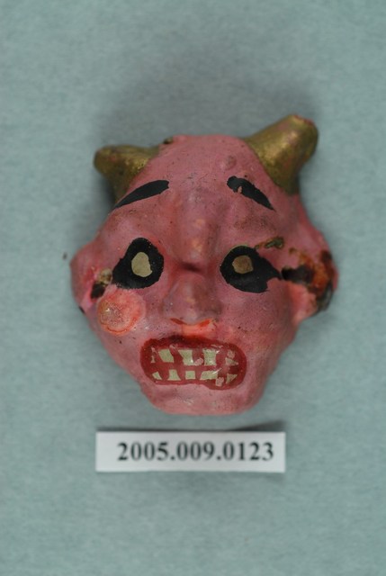 土黏香戲偶雙角紅面怪偶頭半成品 (共2張)