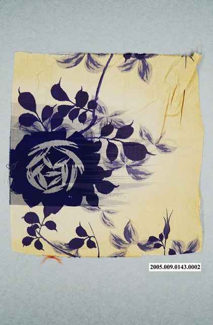 土黏香戲偶人像指偶偶身花布 (共2張)